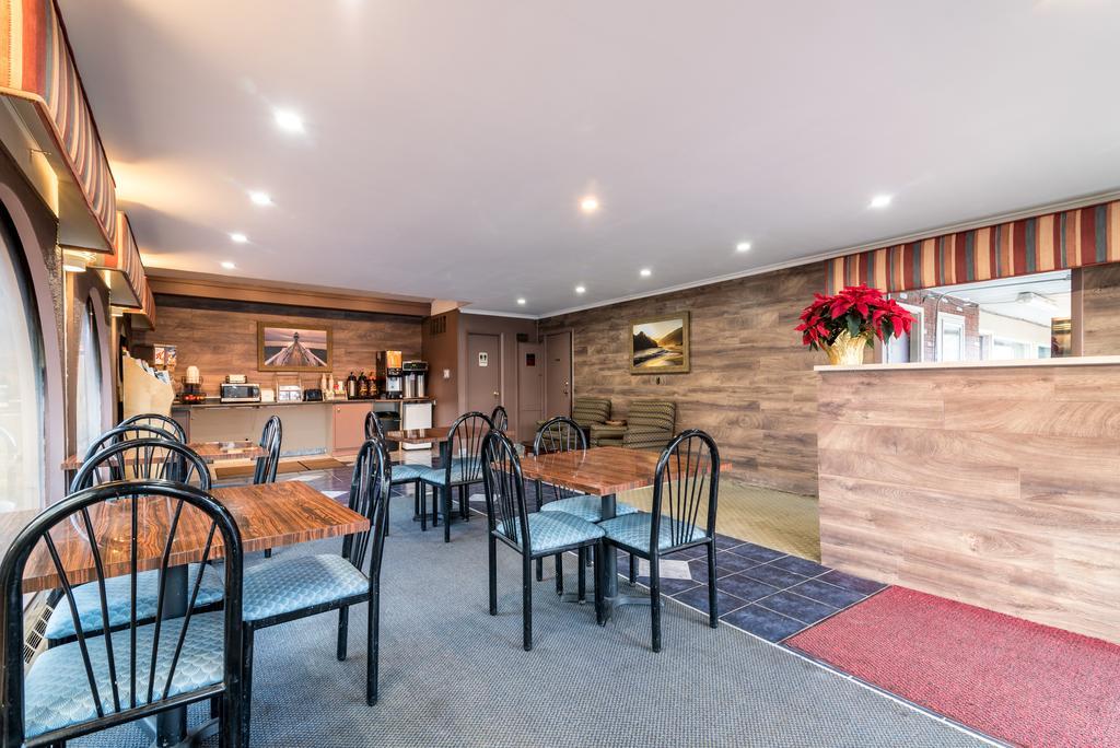 Red Carpet Inn & Suites Albany Airport Exterior foto