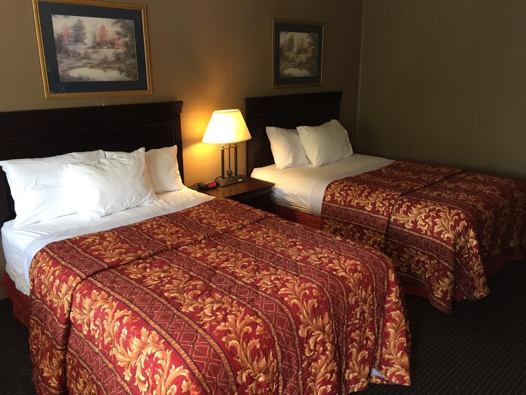 Red Carpet Inn & Suites Albany Airport Exterior foto