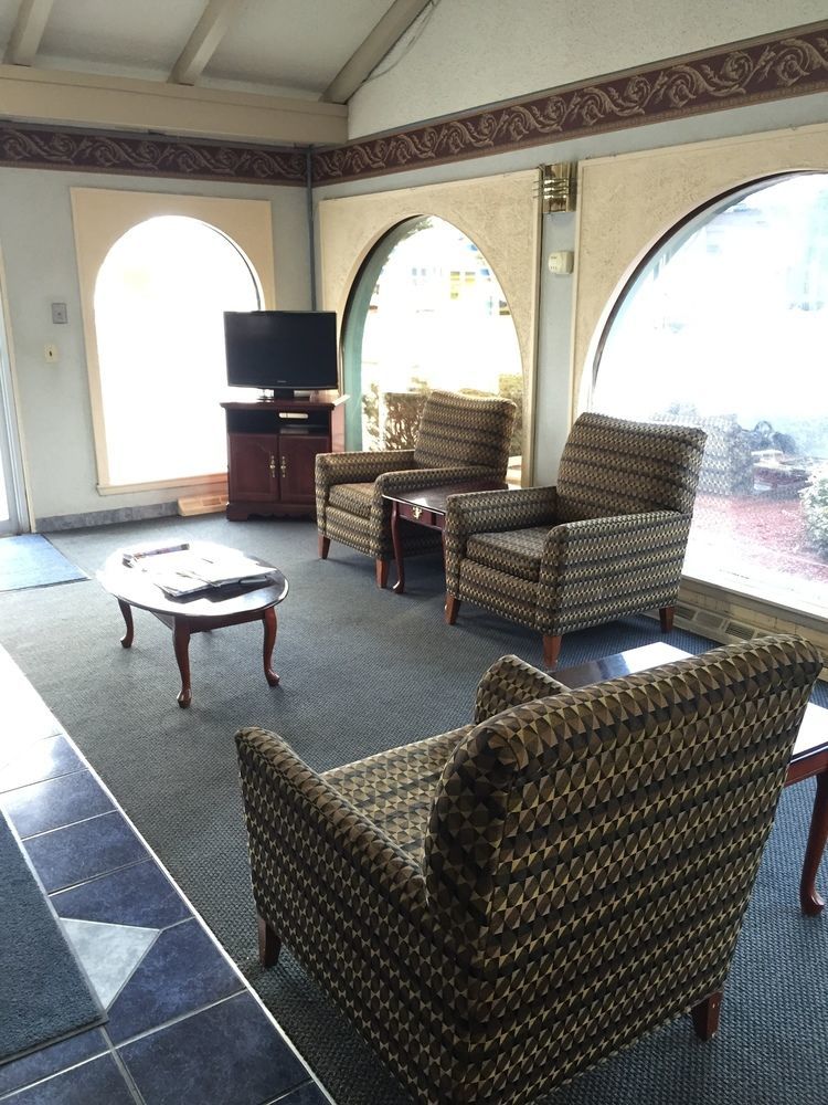 Red Carpet Inn & Suites Albany Airport Exterior foto